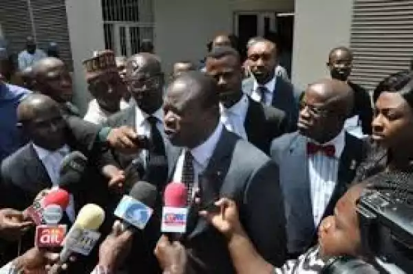 Bukola Saraki’s Legal Team Denies Walking Out On Tribunal